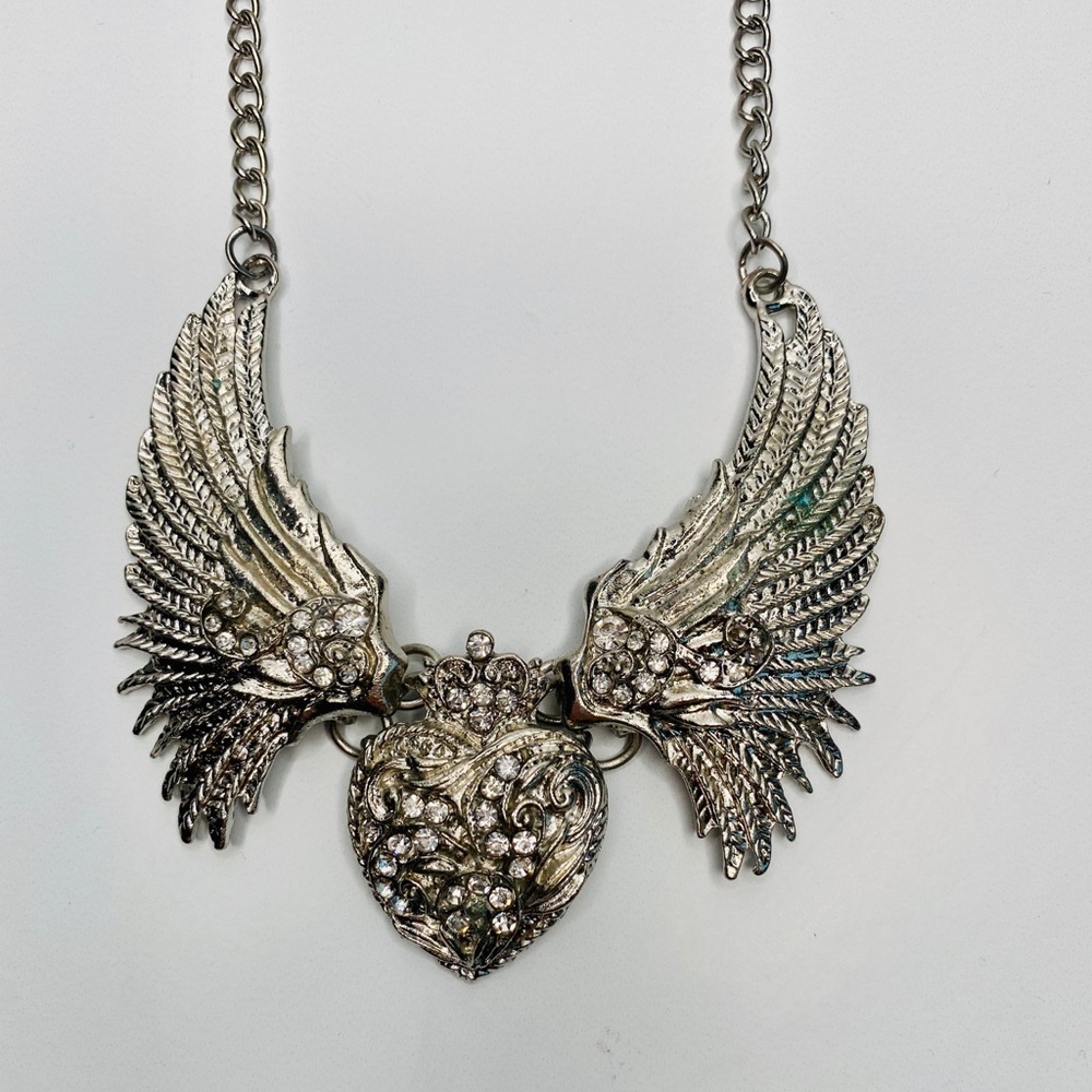 Angel wing necklace